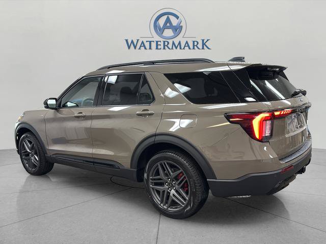 New 2026 Ford Explorer ST-Line w/ ST-Line Street Pack AWD/4WD image 3