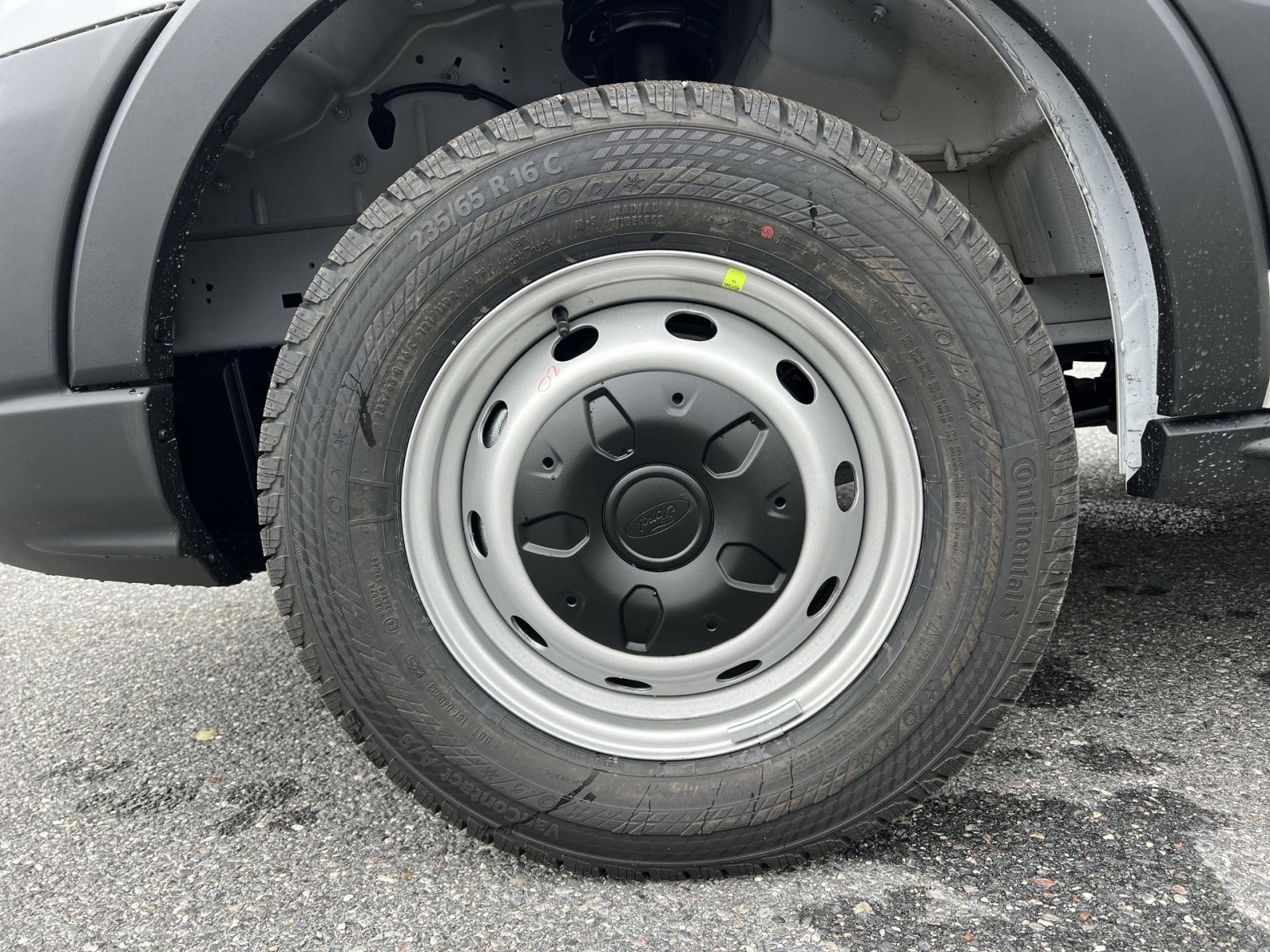 New 2026 Ford Transit 250 148 Medium Roof w/ Load Area Protection Package image 12