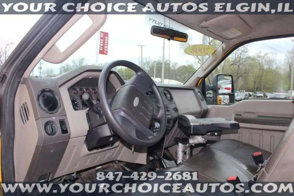 Used 2008 Ford F550 2WD Regular Cab Super Duty image 34