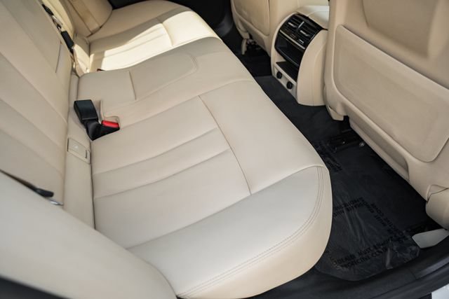 Used 2019 BMW 530i RWD image 26