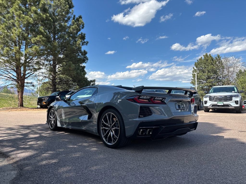 Used 2025 Chevrolet Corvette Stingray Premium Conv w/ Z51 Performance Package RWD image 3