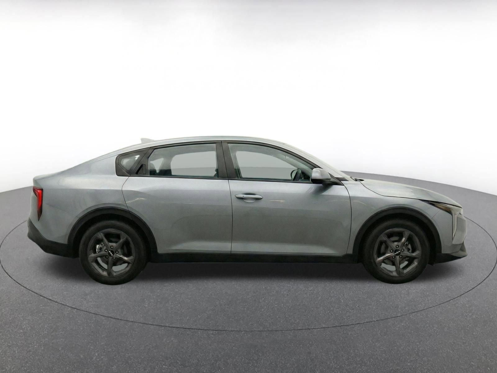 Used 2025 Kia K4 FWD image 14