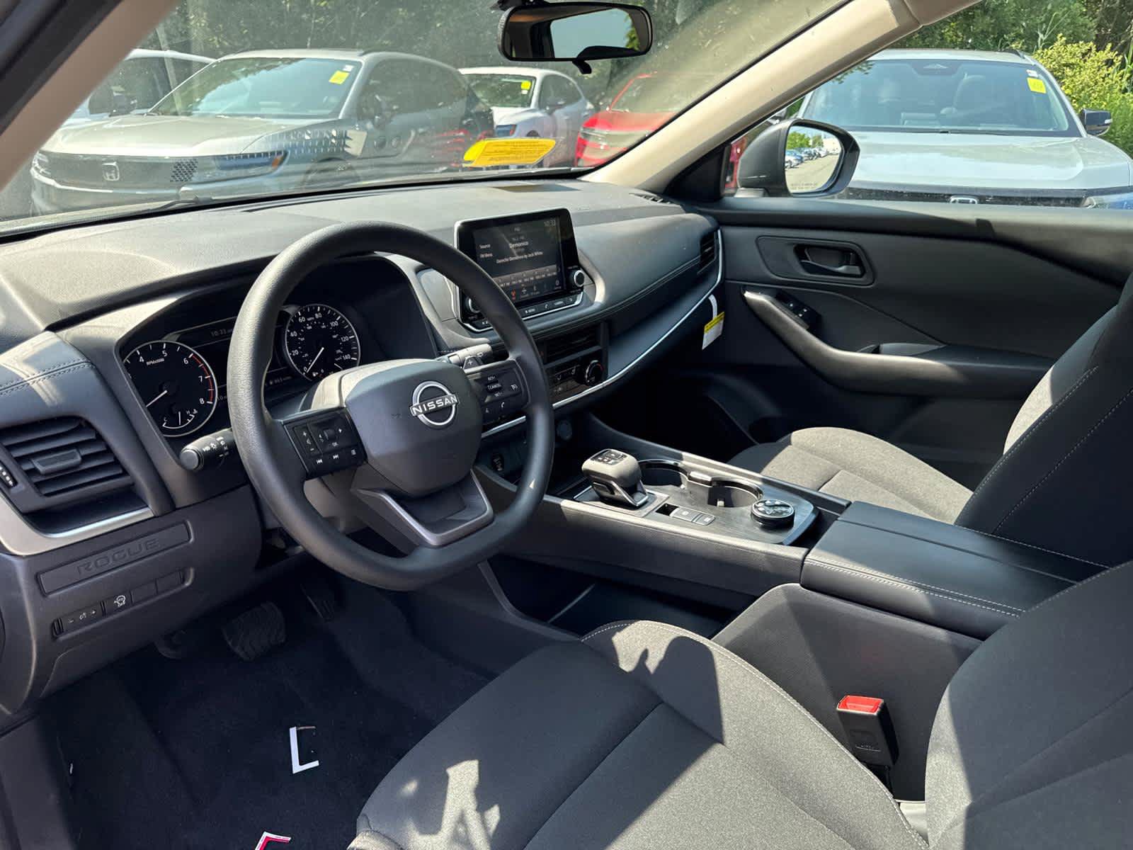 Used 2026 Nissan Rogue S AWD/4WD image 13