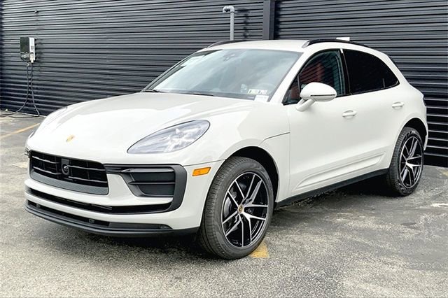 Certified 2026 Porsche Macan AWD/4WD video 1