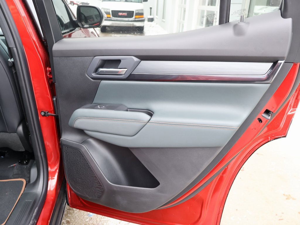 New 2026 GMC Terrain AT4 w/ Convenience Package III image 33