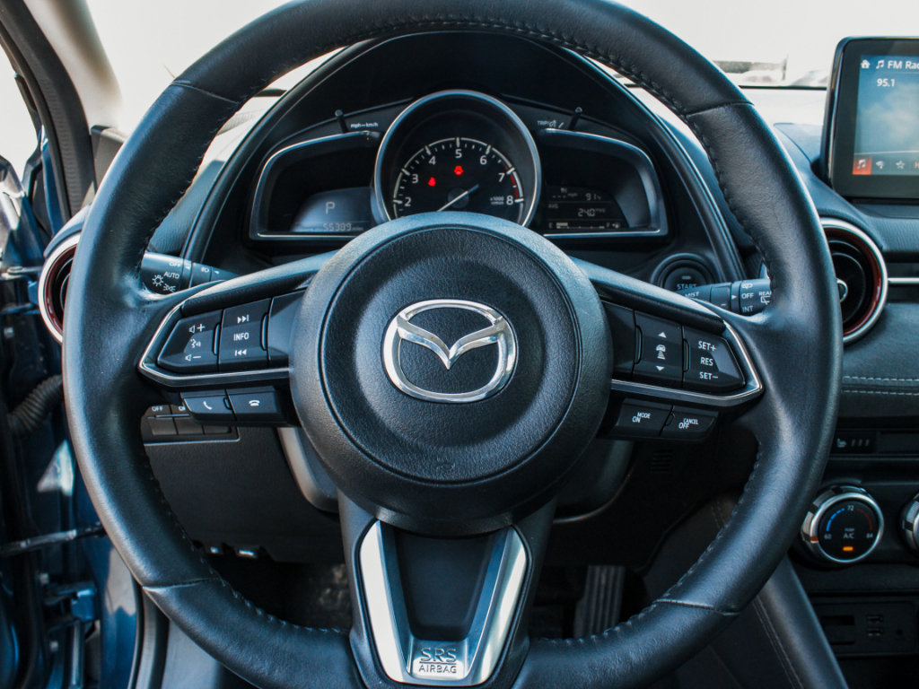 Used 2019 MAZDA CX-3 Grand Touring w/ Premium Package FWD image 12