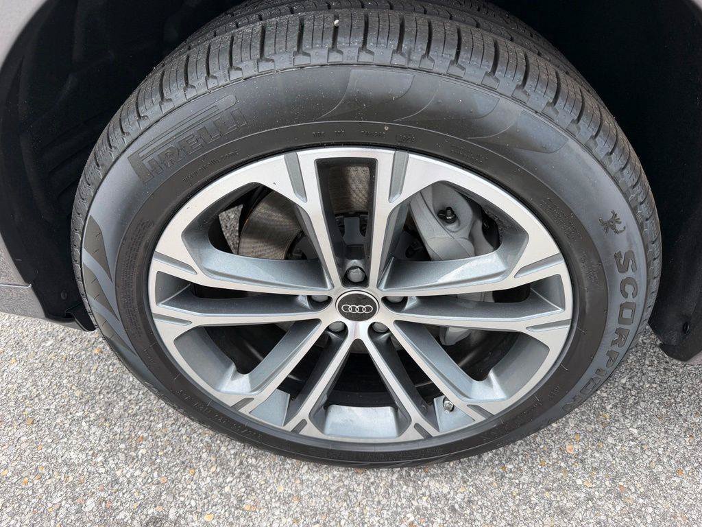 New 2026 Audi Q7 2.0T Premium AWD/4WD image 22