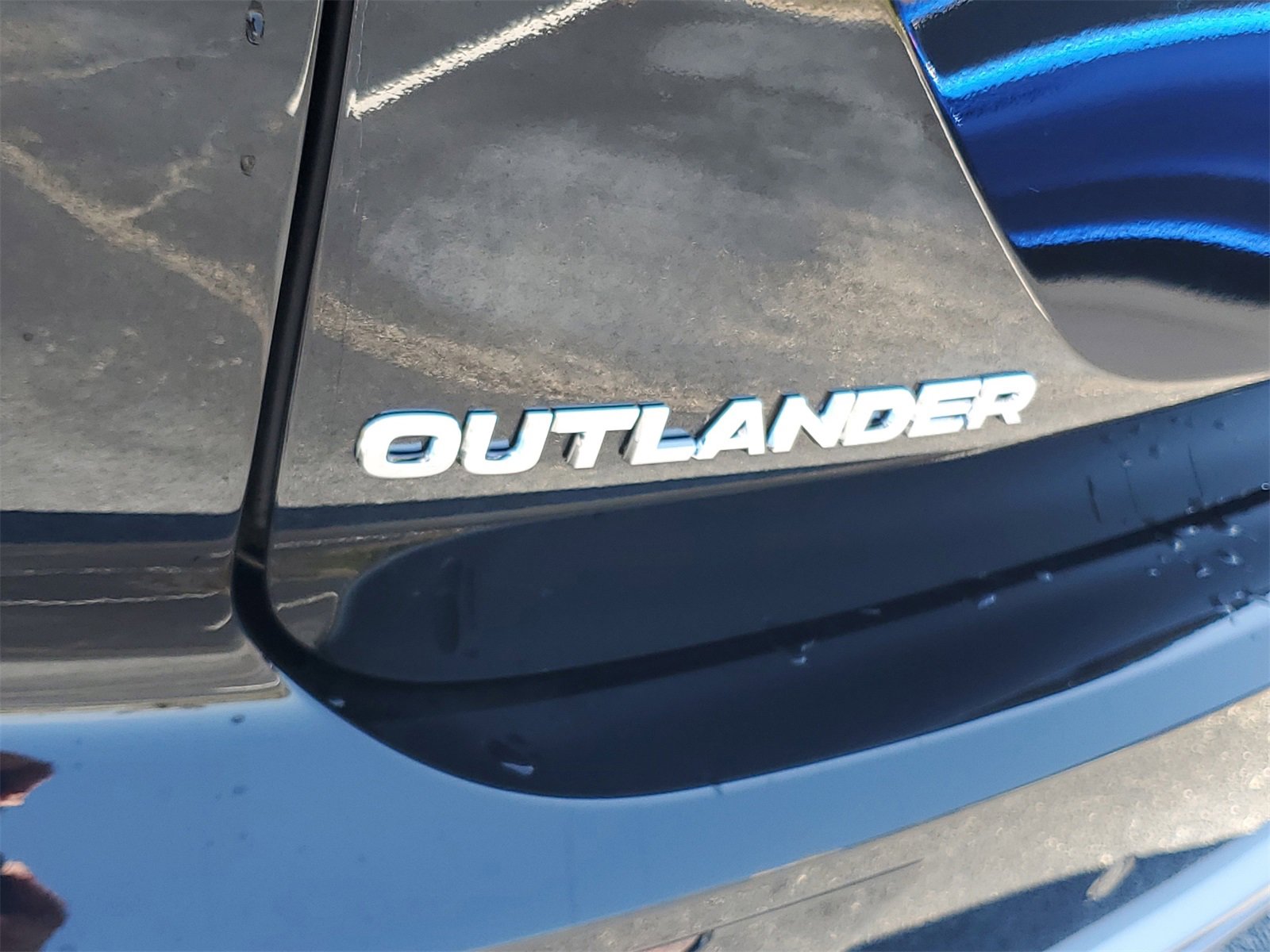 New 2025 Mitsubishi Outlander SE image 26