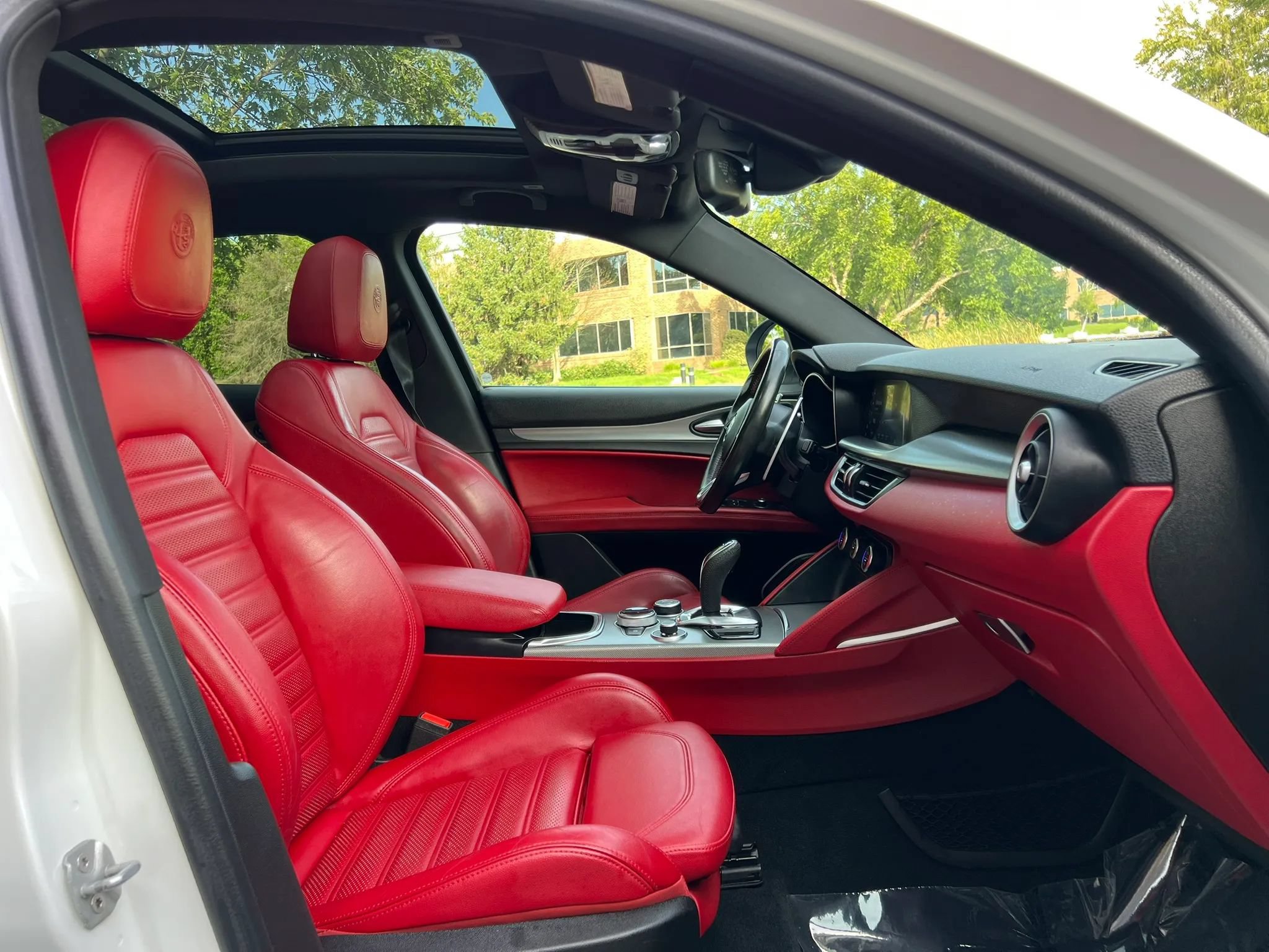 Used 2020 Alfa Romeo Stelvio Ti Sport AWD/4WD image 15