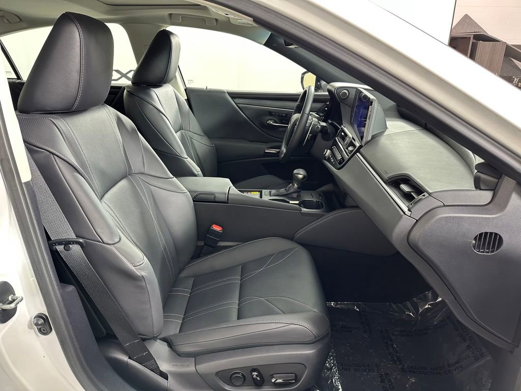 Used 2025 Lexus ES 350 Luxury w/ Technology Package image 22