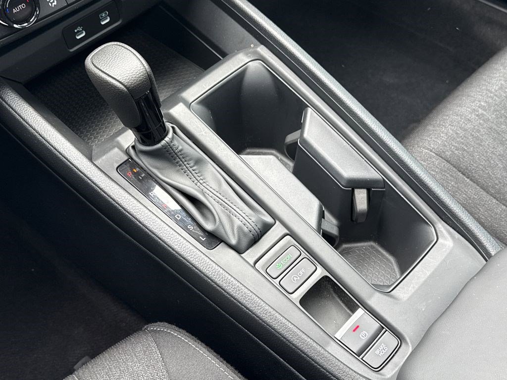Certified 2025 Honda Accord SE image 30