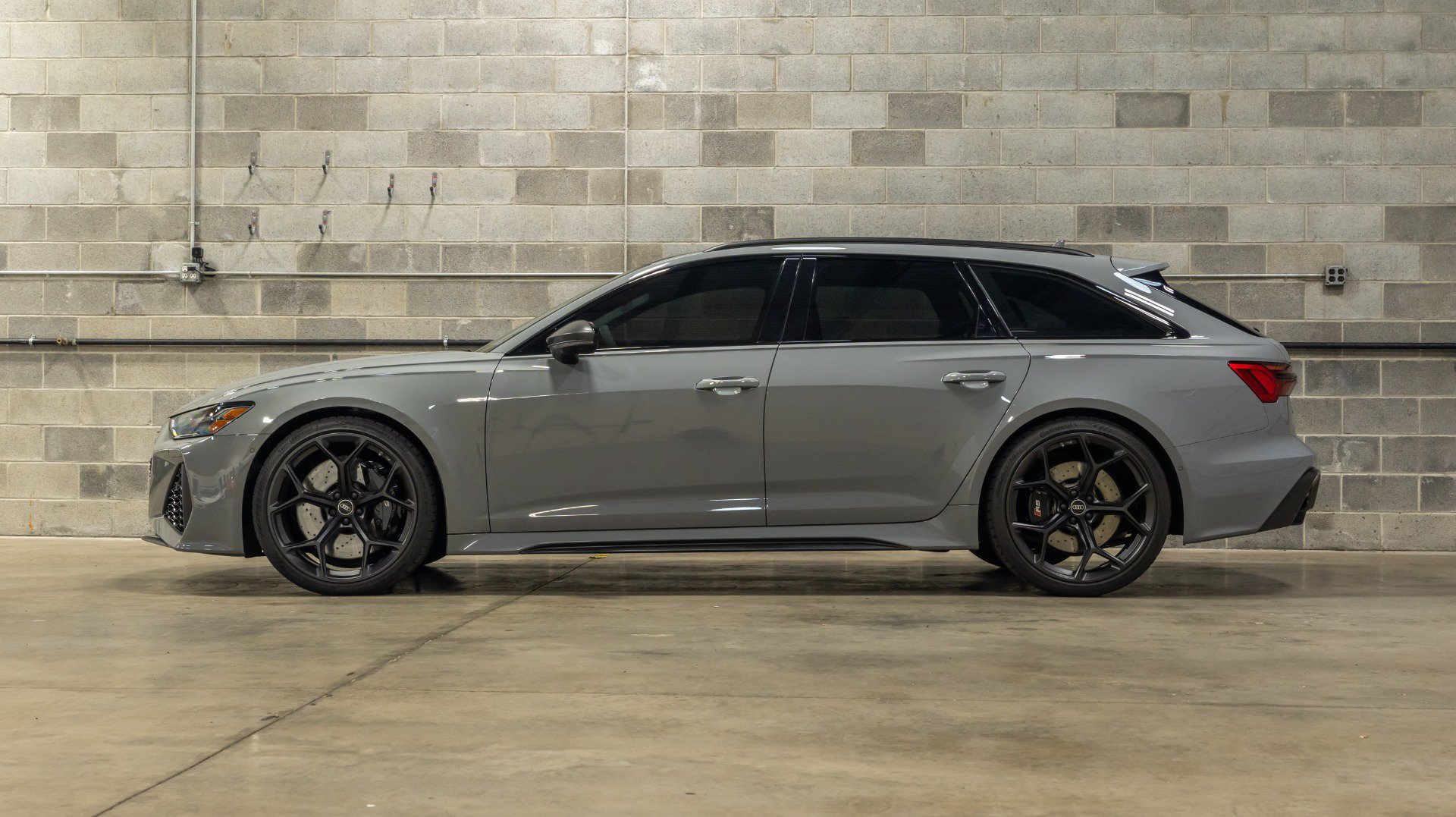 Used 2024 Audi RS 6 performance AWD/4WD image 4