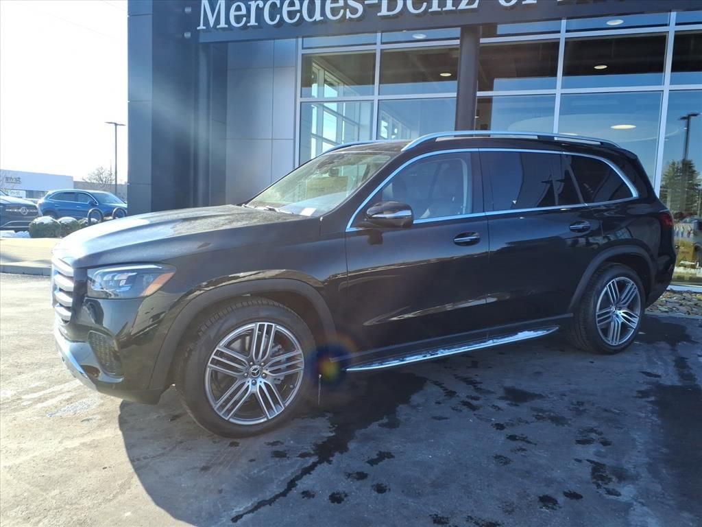 New 2026 Mercedes-Benz GLS 450 4MATIC image 2
