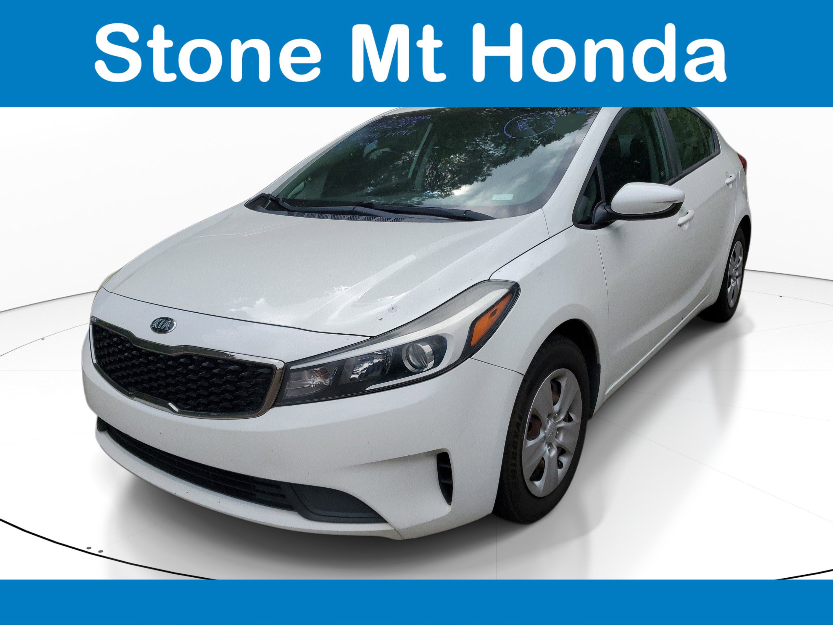Used 2017 Kia Forte LX FWD image 3