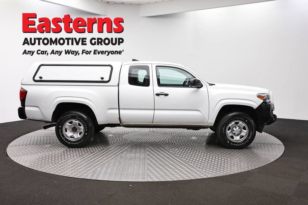 Used 2018 Toyota Tacoma SR RWD image 4