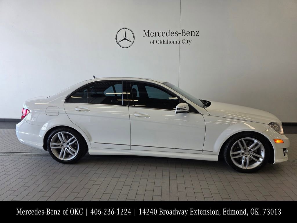Used 2014 Mercedes-Benz C 300 4MATIC Sedan image 5