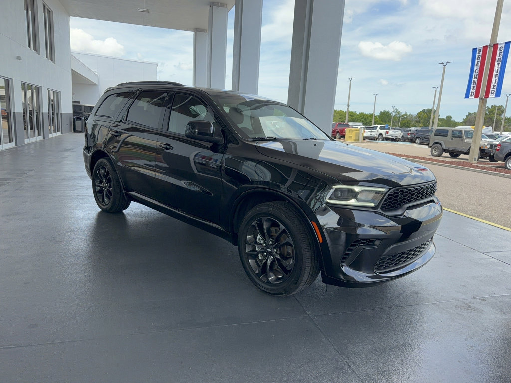 Used 2025 Dodge Durango GT w/ Blacktop Package RWD image 4
