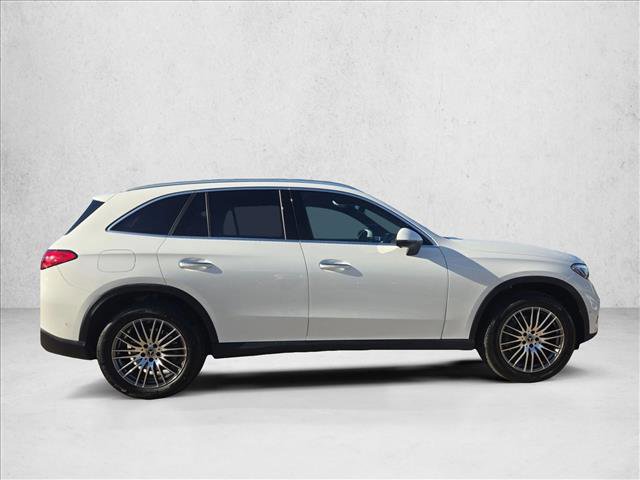 Certified 2026 Mercedes-Benz GLC 300 image 4