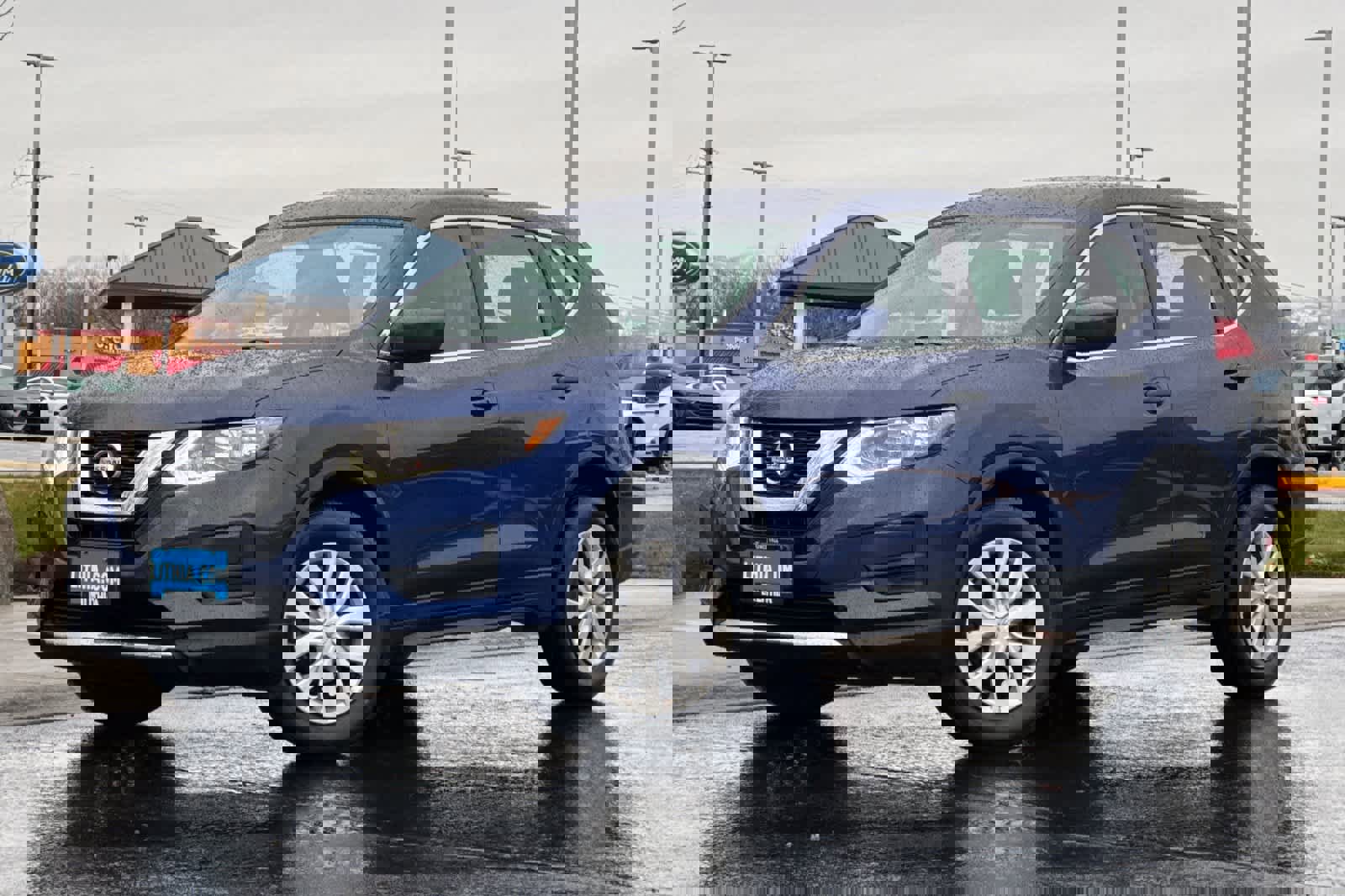 Used 2017 Nissan Rogue S image 1