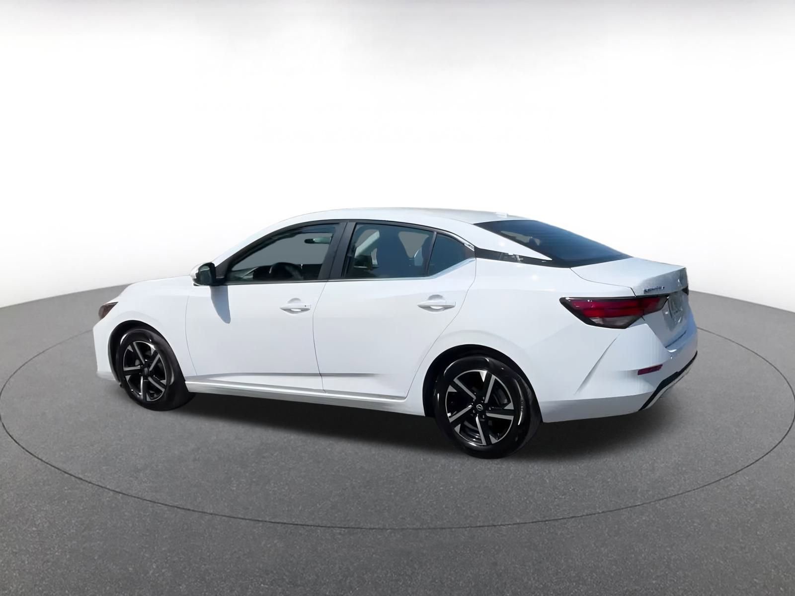 Used 2024 Nissan Sentra SV image 10