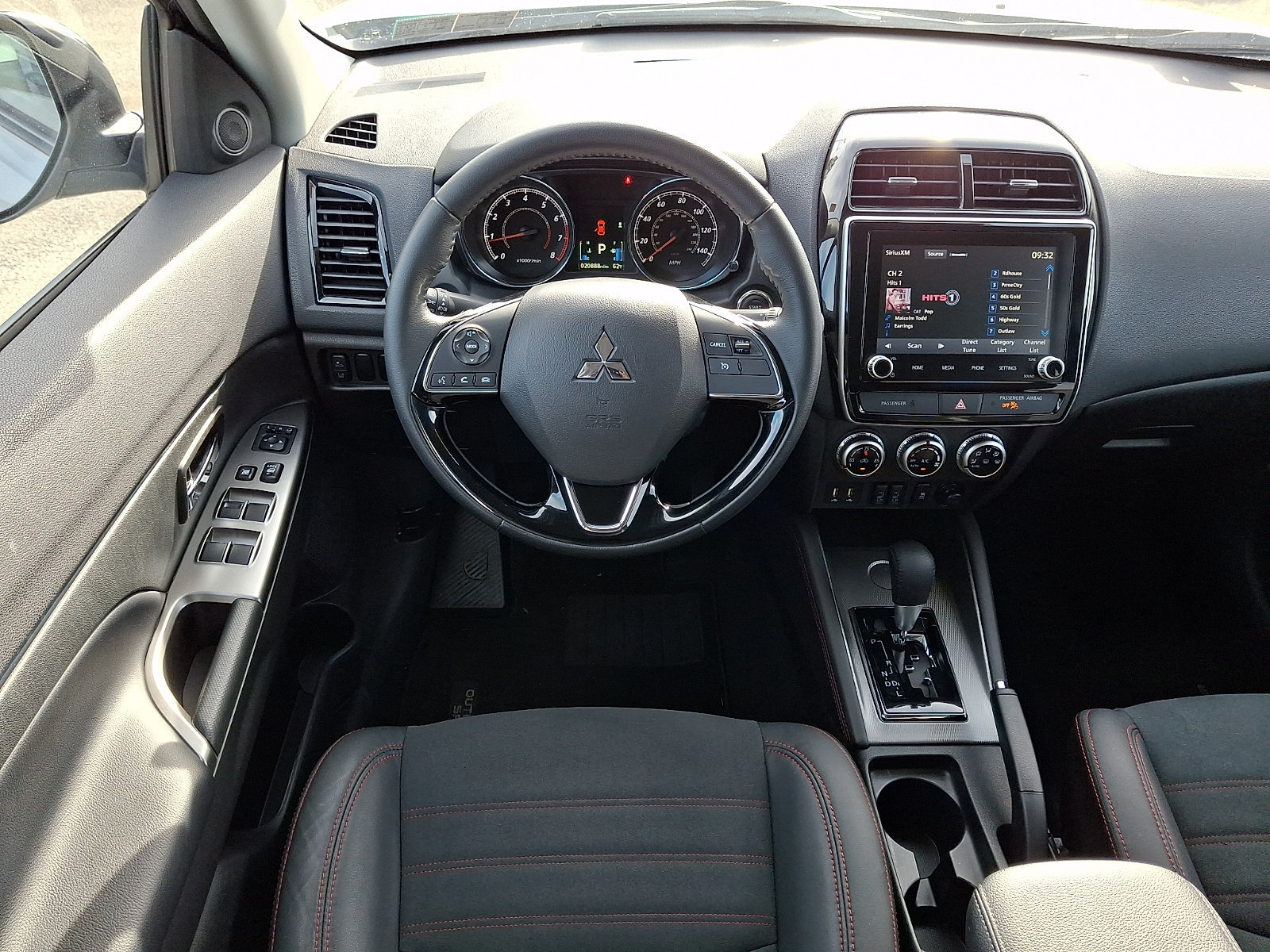 Used 2022 Mitsubishi Outlander Sport SE FWD image 13