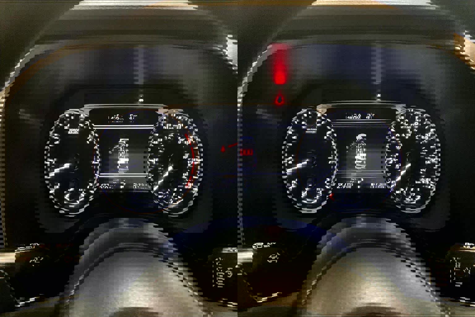 Used 2023 Nissan Rogue S image 25