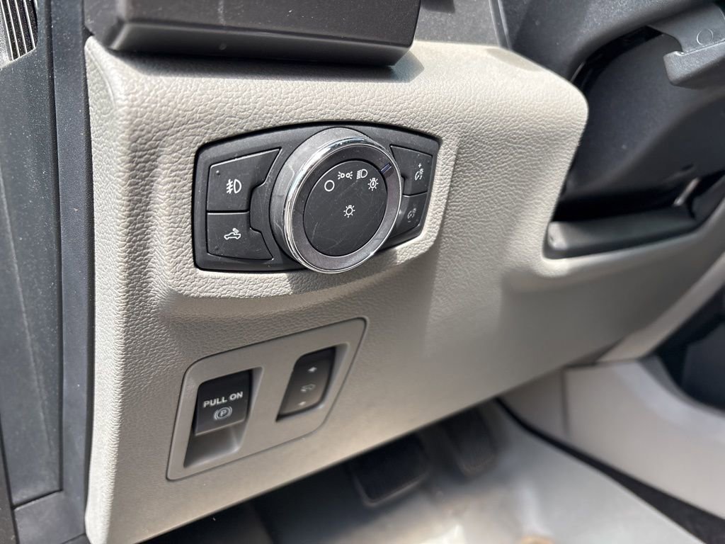 Used 2018 Ford F150 XLT w/ Equipment Group 302A Luxury image 16