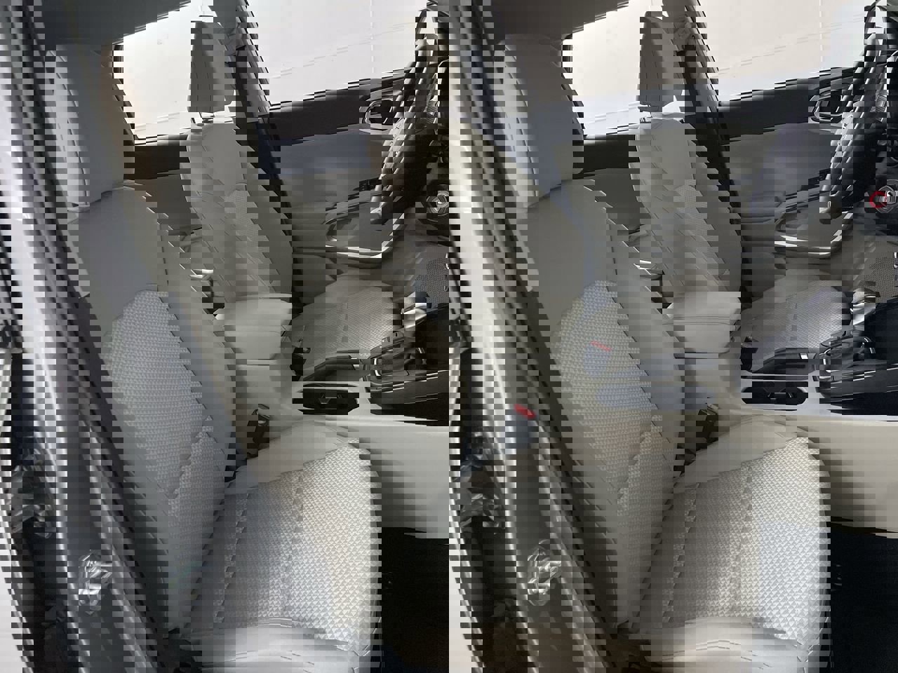 Used 2023 Kia Soul LX w/ LX Technology Package image 23