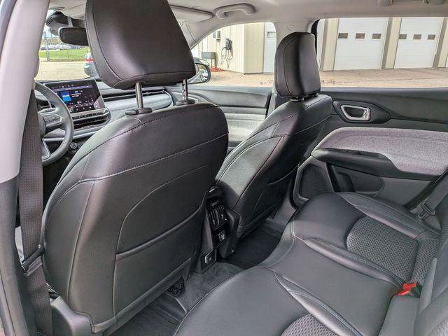 Certified 2022 Jeep Compass Latitude image 25