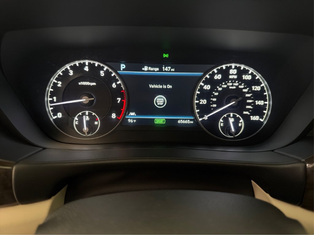 Used 2018 Genesis G90 3.3T Premium RWD image 16