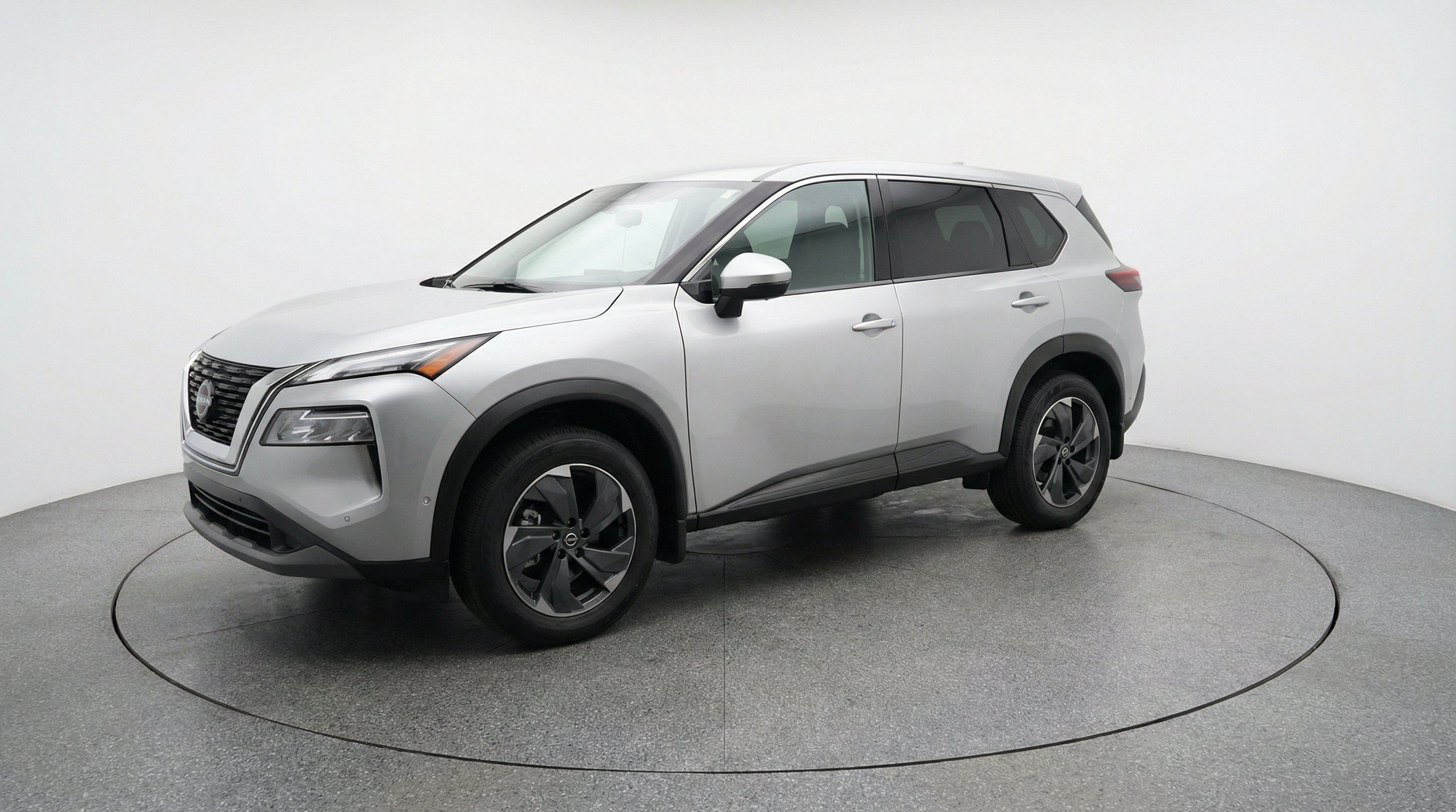 Used 2025 Nissan Rogue SV FWD image 3
