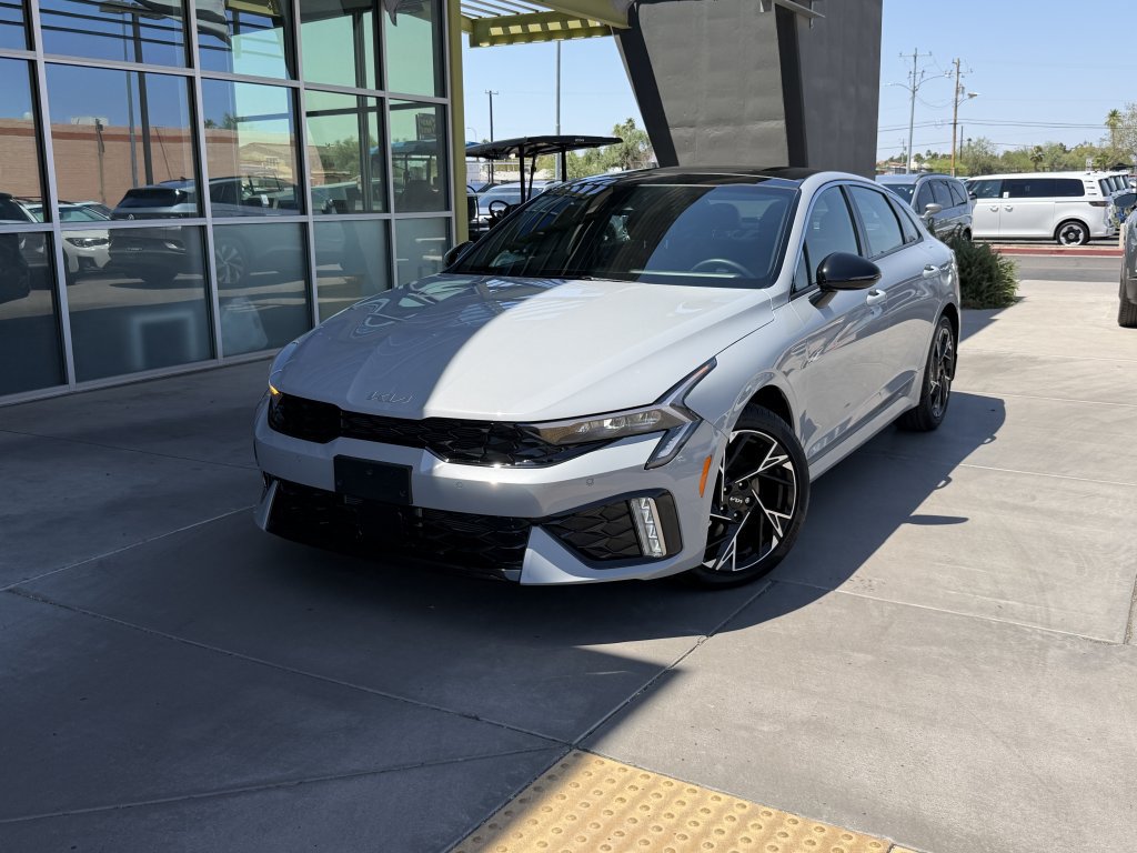 Used 2025 Kia K5 GT-Line w/ GT-Line Premium Package FWD image 2