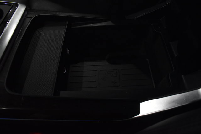 Used 2023 Audi Q7 3.0T Prestige image 24