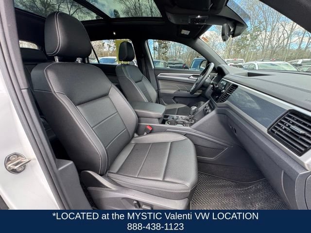 Certified 2023 Volkswagen Atlas Cross Sport SEL R-Line AWD/4WD image 27