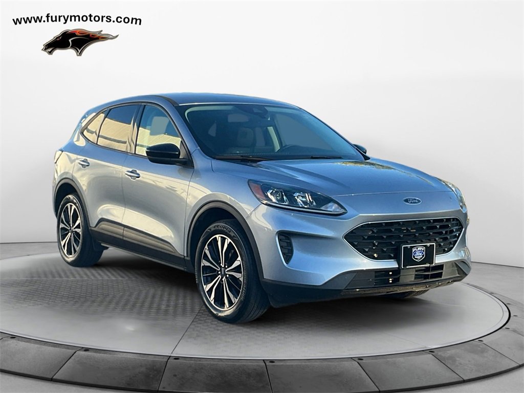 Used 2022 Ford Escape SE w/ SE Sport Appearance Package
