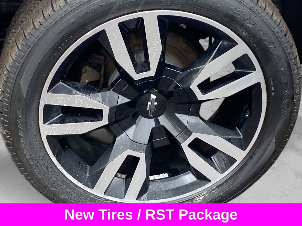 Used 2019 Chevrolet Tahoe Premier w/ RST 6.2L Performance Edition image 31
