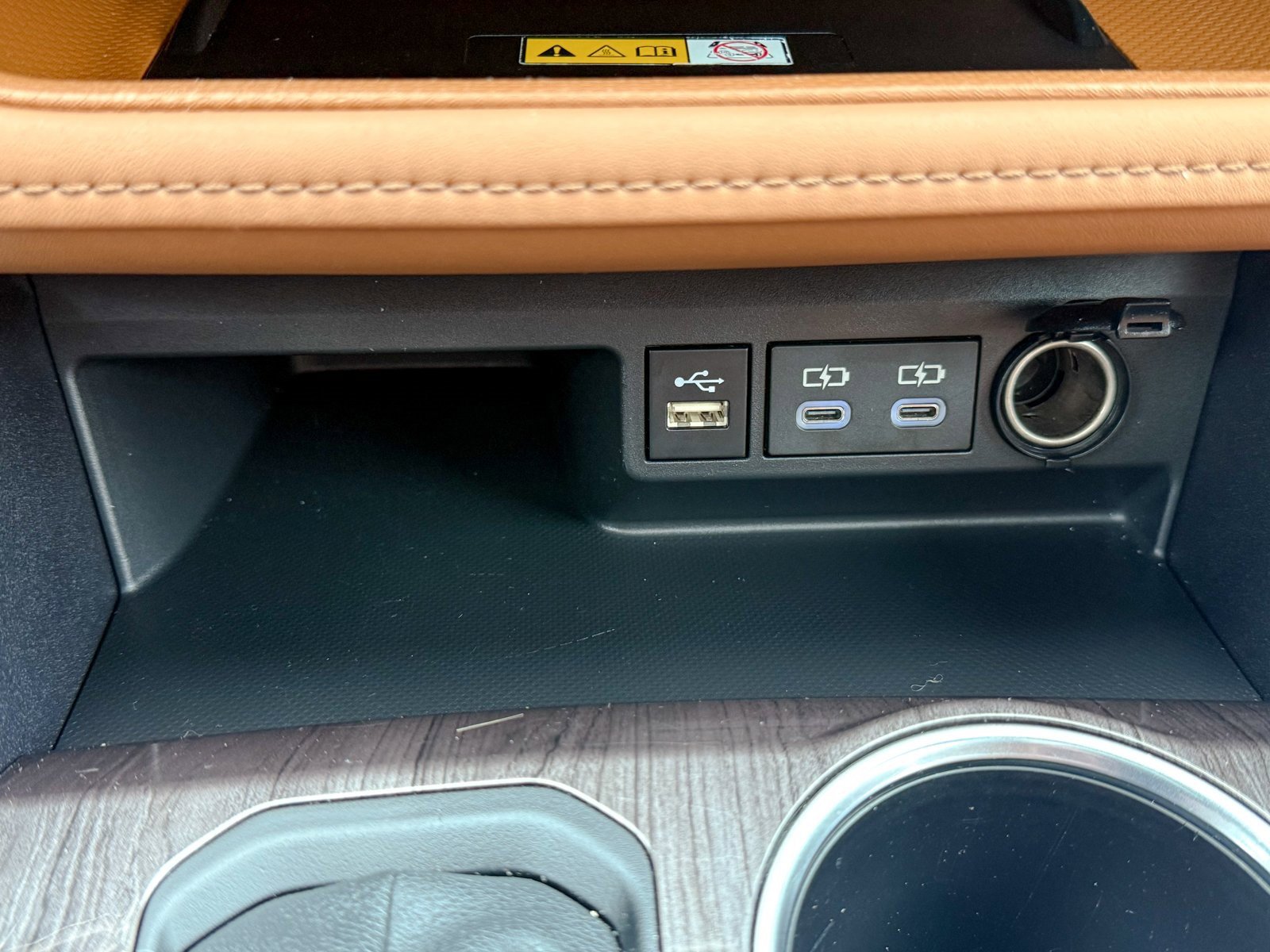 Used 2024 Toyota Highlander Platinum image 34
