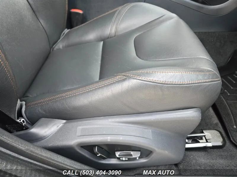 Used 2016 Volvo V60 T5 Cross Country image 21