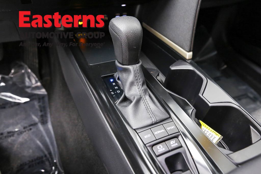 Used 2025 Toyota Camry LE image 13