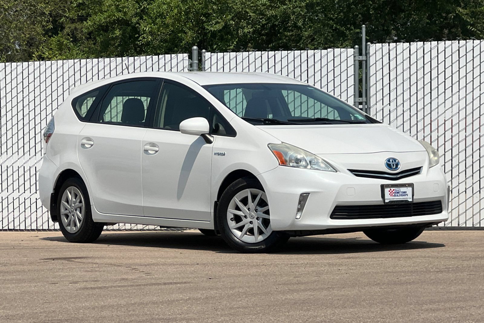 Used 2013 Toyota Prius V Three FWD image 2