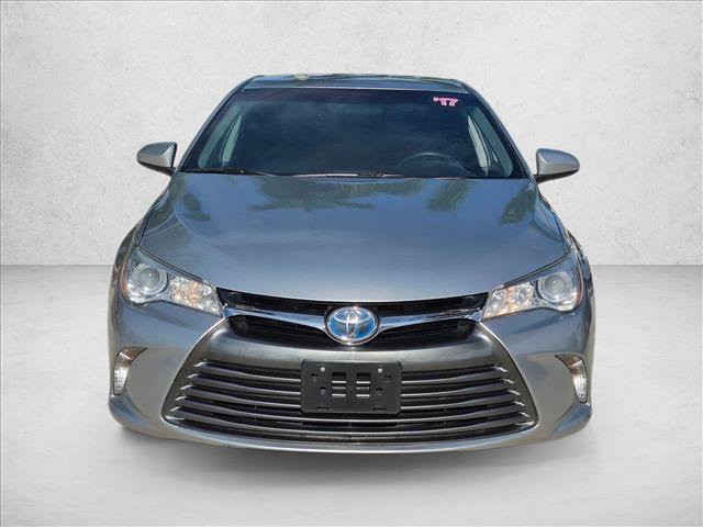 Used 2017 Toyota Camry LE FWD image 2