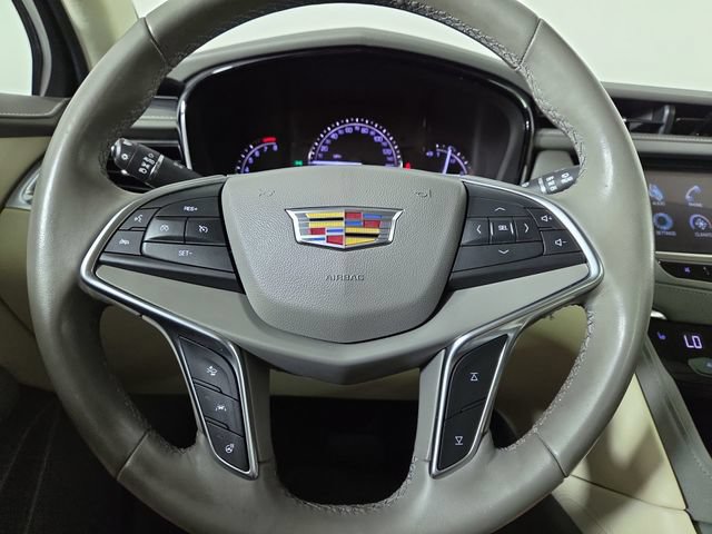Used 2018 Cadillac XT5 Luxury w/ Driver Awareness Package FWD image 22
