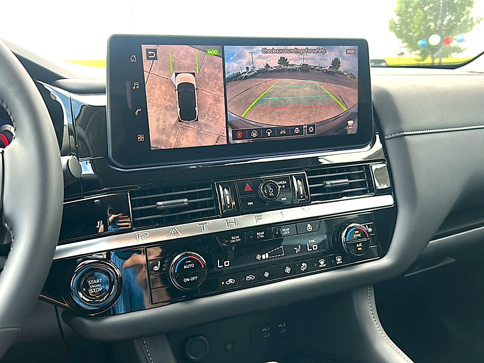 New 2026 Nissan Pathfinder SL FWD image 22