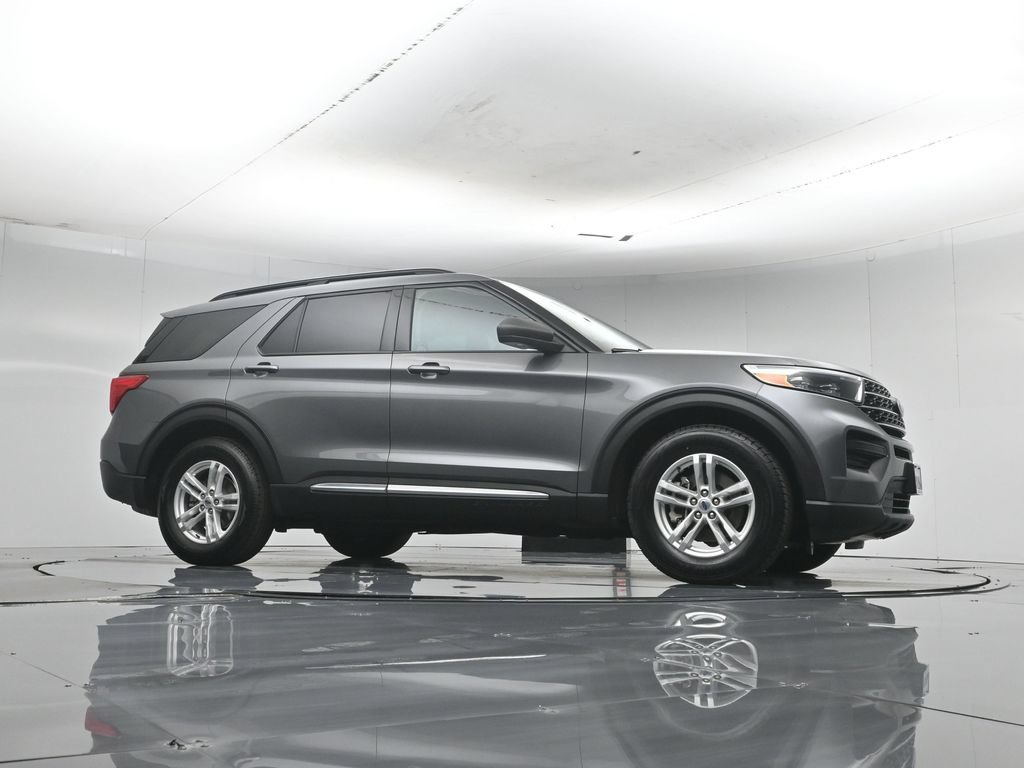 Used 2023 Ford Explorer XLT RWD image 49