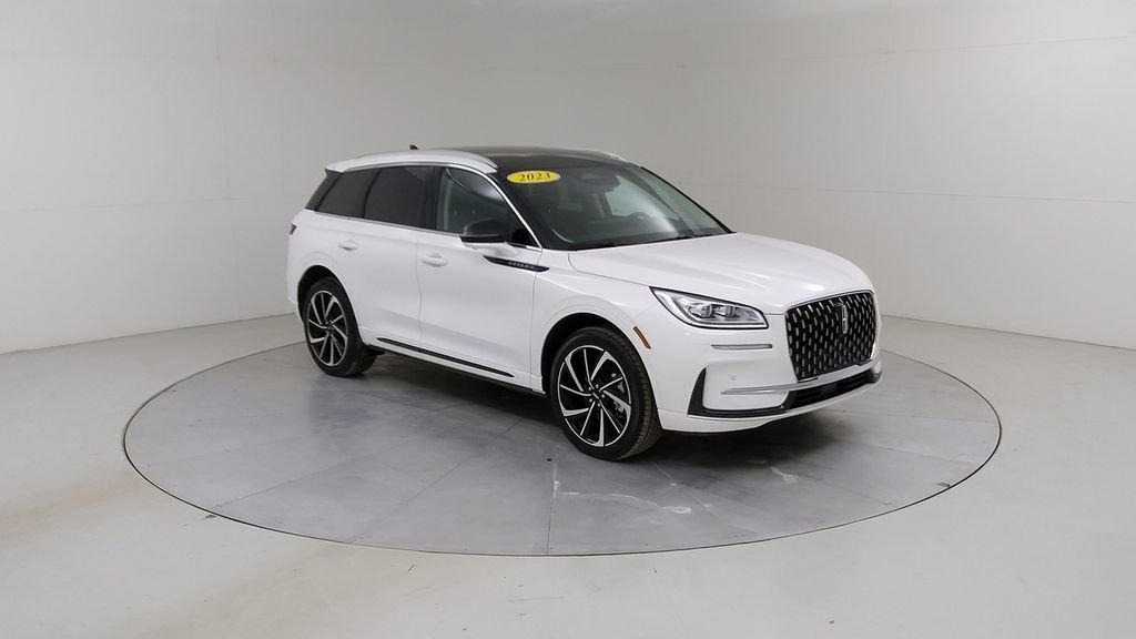 Used 2023 Lincoln Corsair Grand Touring w/ Equipment Group 301A AWD/4WD image 11