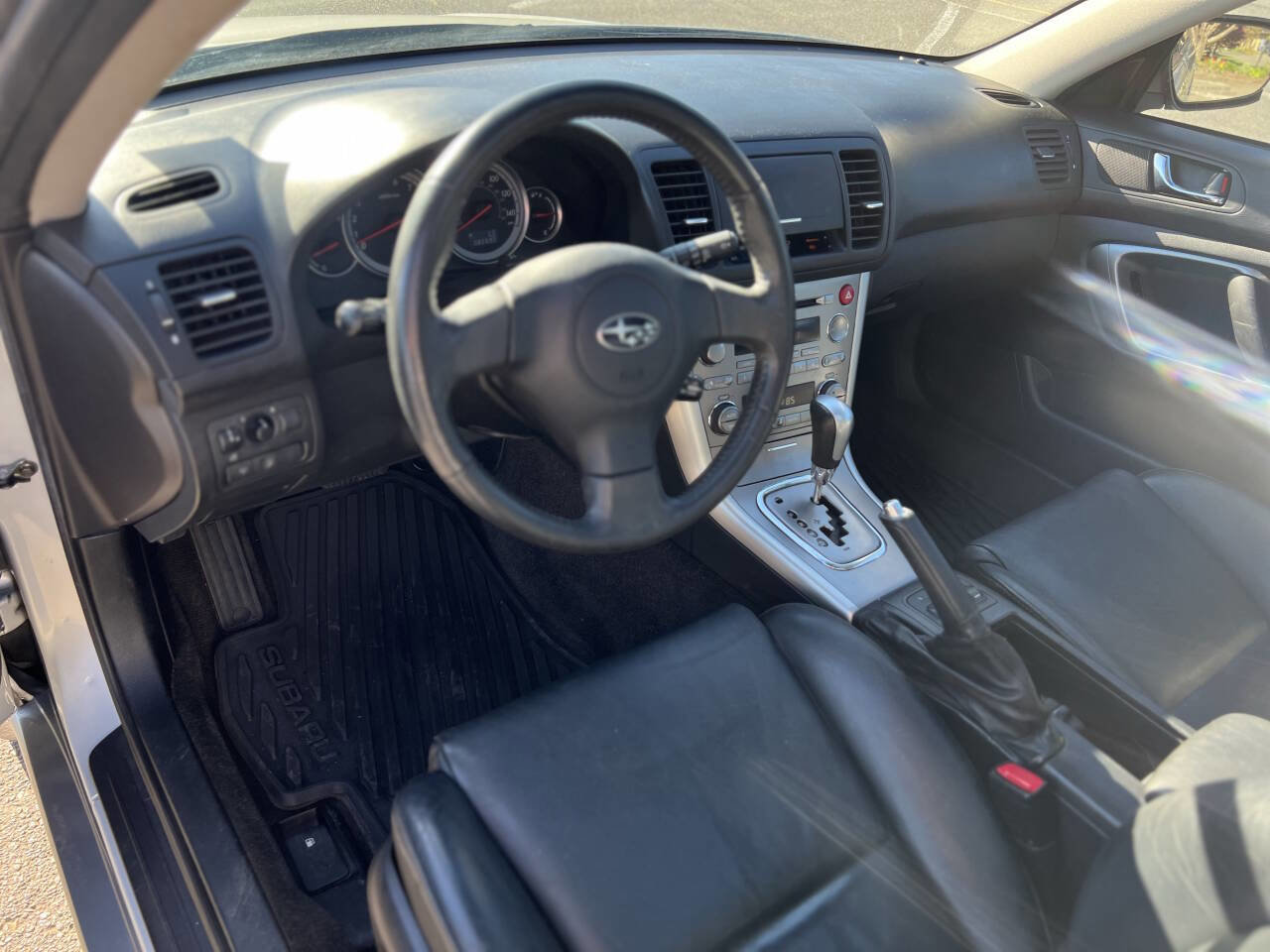 Used 2005 Subaru Outback 2.5i Limited AWD/4WD image 11