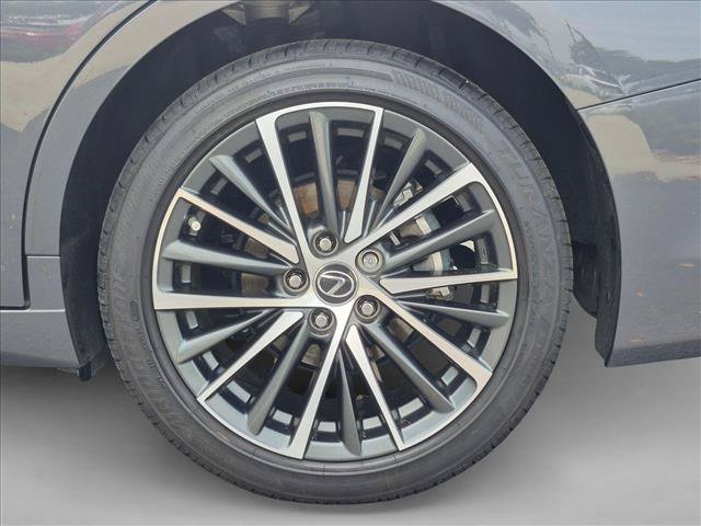 Certified 2025 Lexus ES 300h w/ Premium Package FWD image 23
