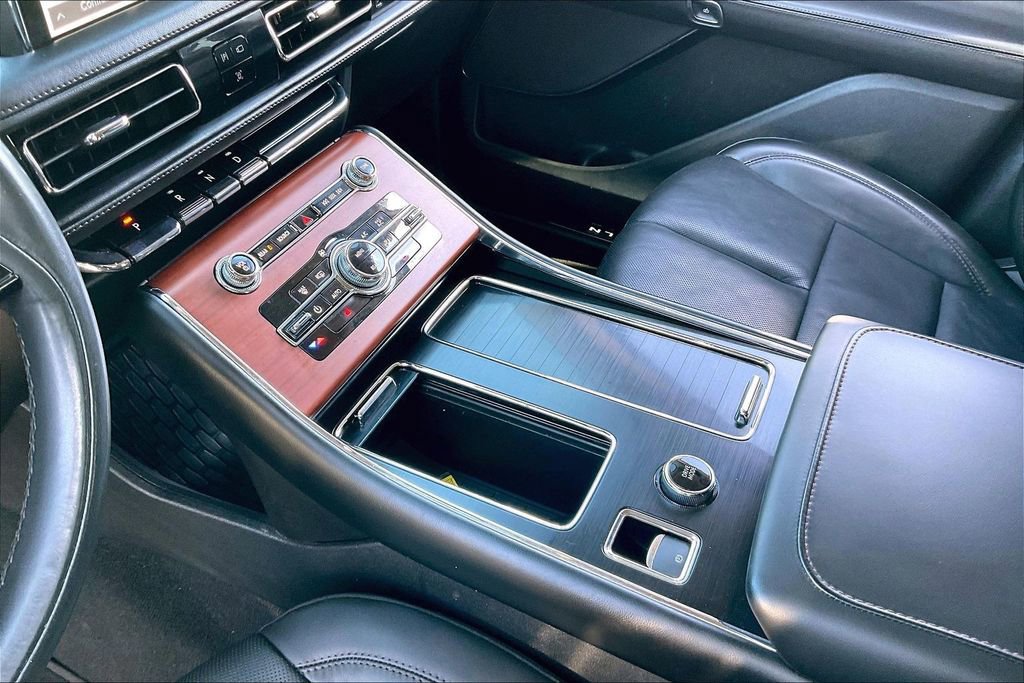 Used 2021 Lincoln Aviator Grand Touring AWD/4WD image 15