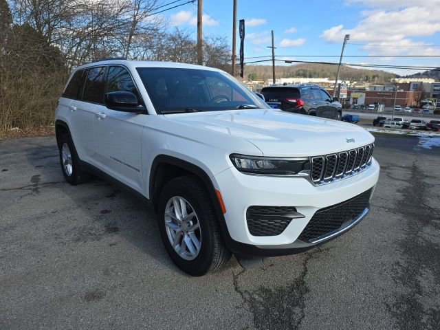 Used 2024 Jeep Grand Cherokee Laredo X image 8