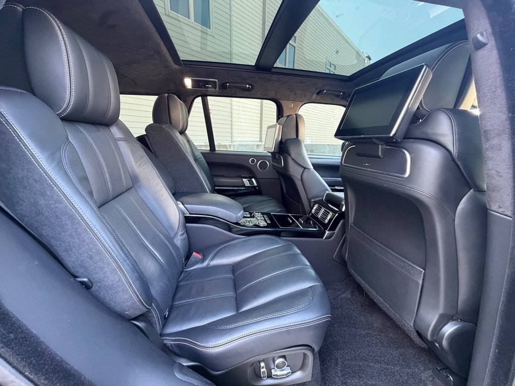 Used 2017 Land Rover Range Rover Autobiography AWD/4WD image 21
